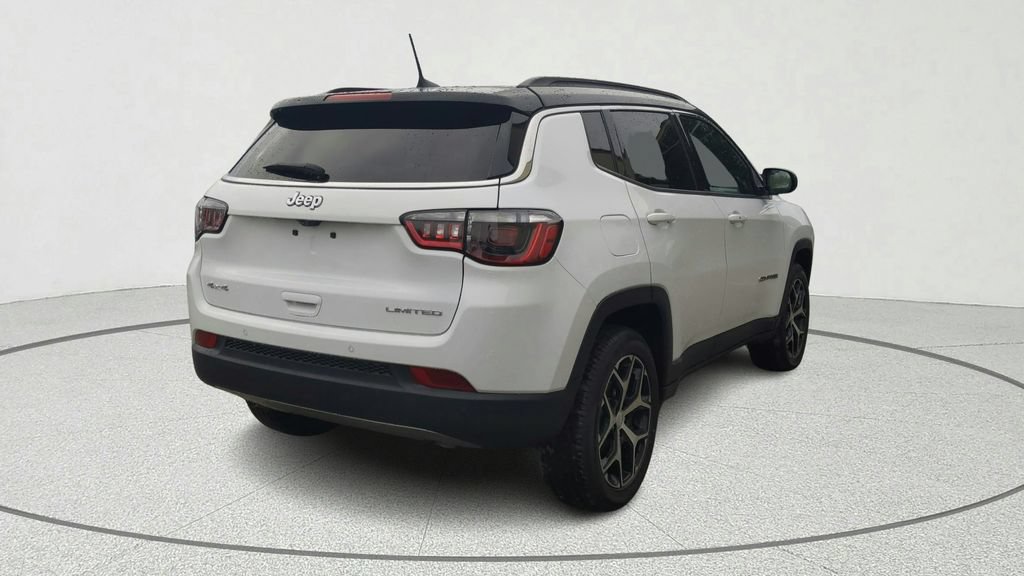 Used 2024 Jeep Compass Limited AWD/4WD image 6