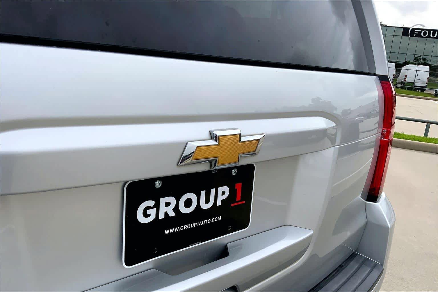 Certified 2018 Chevrolet Suburban LT RWD image 31