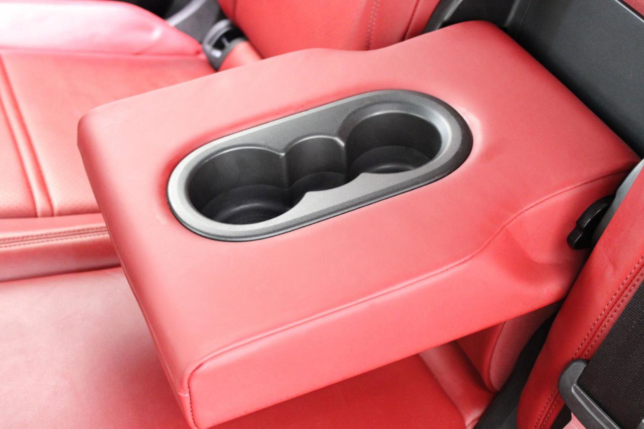 Used 2021 Porsche Cayenne image 40