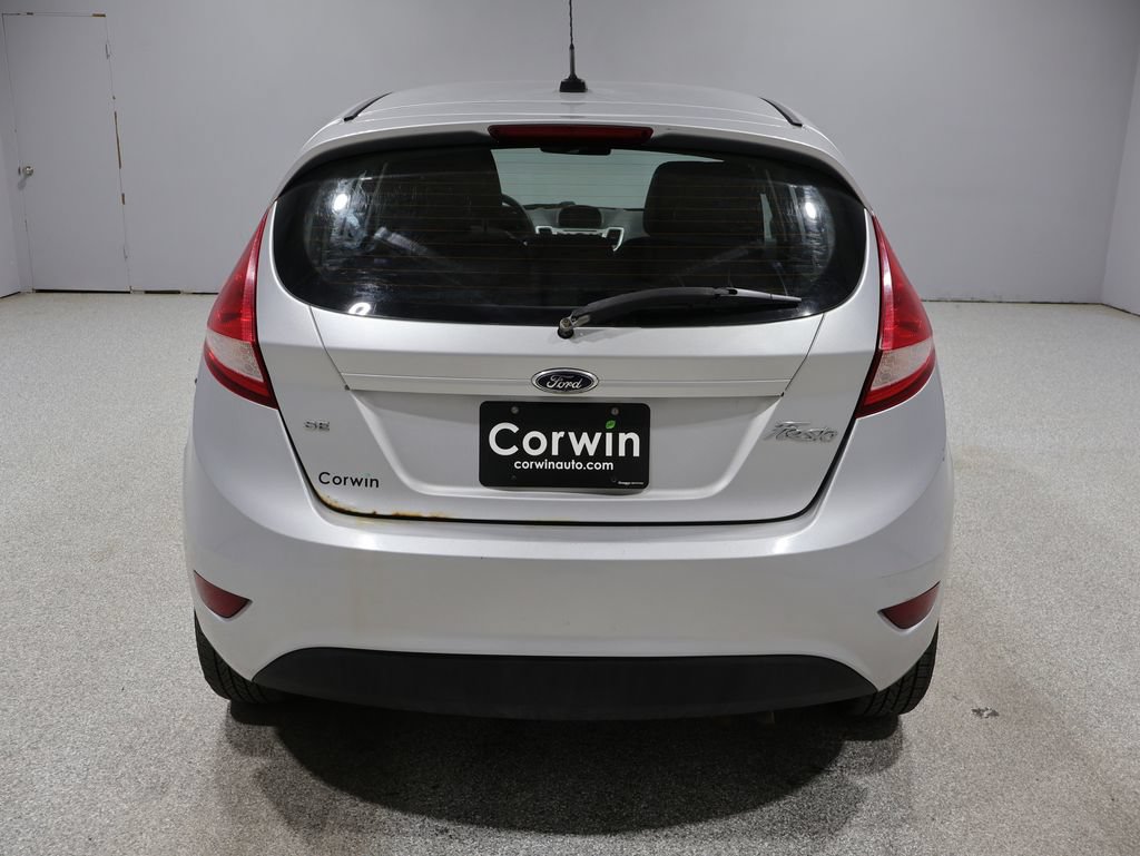 Used 2012 Ford Fiesta SE FWD image 3