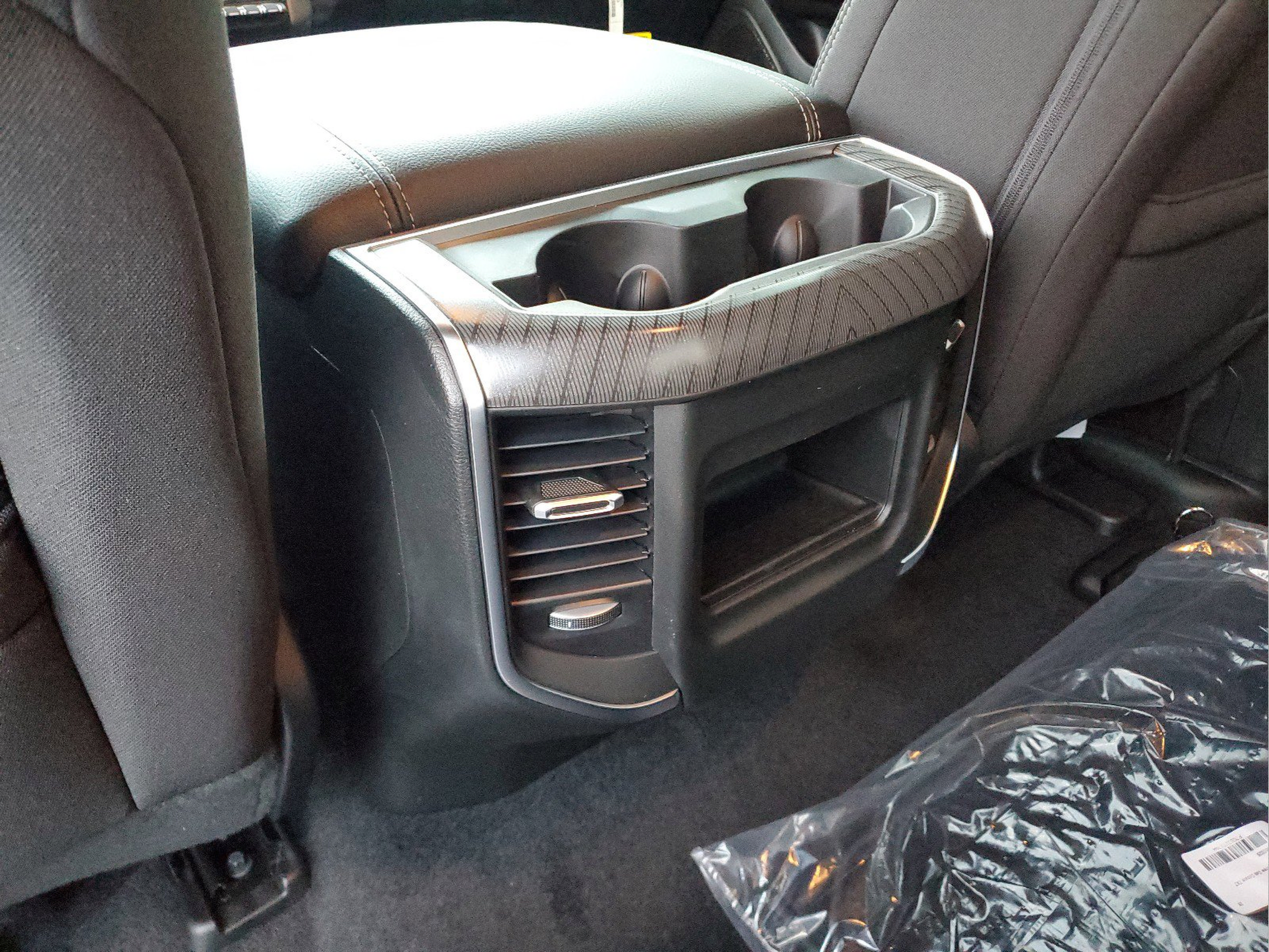 Certified 2026 RAM 1500 Express AWD/4WD image 11
