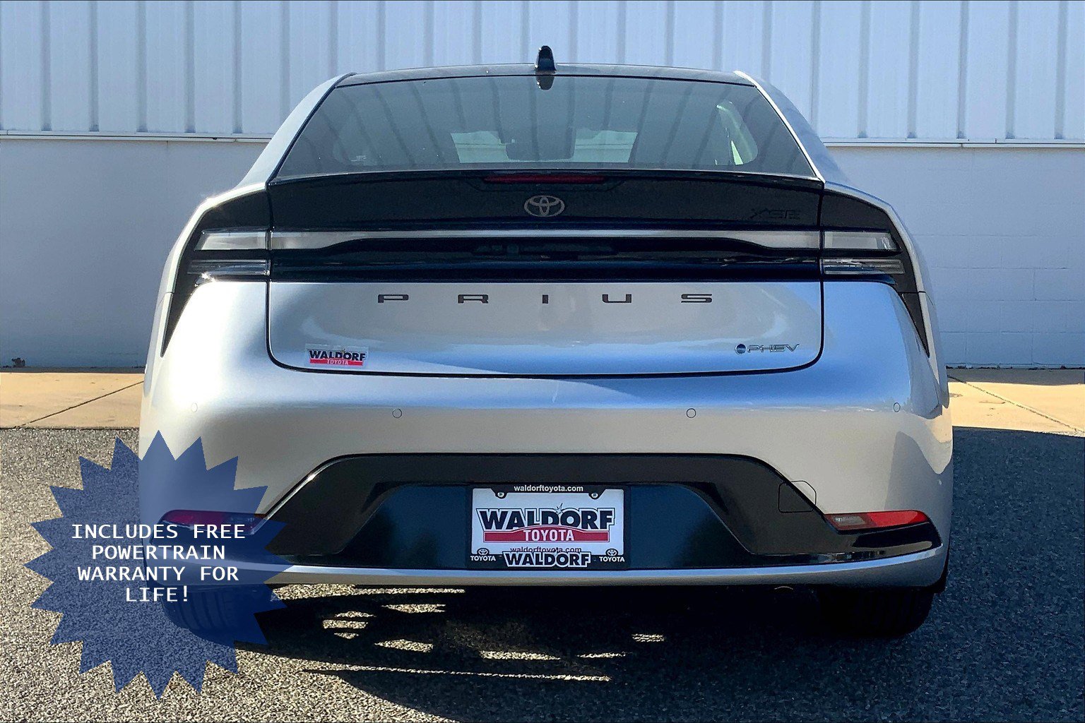 New 2026 Toyota Prius Plug-In Hybrid FWD image 5