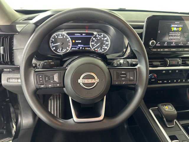 Used 2022 Nissan Pathfinder S image 14