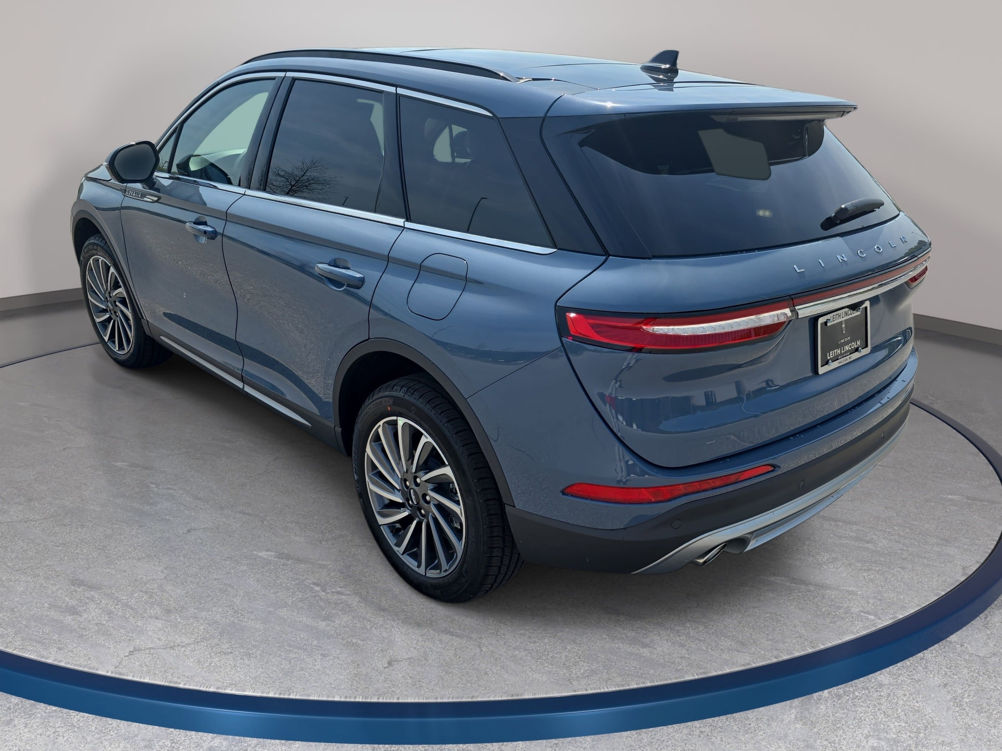 New 2026 Lincoln Corsair Reserve image 7