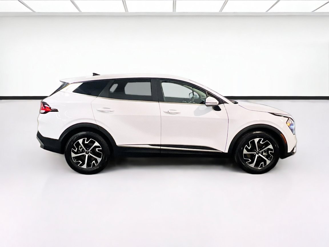 Used 2023 Kia Sportage EX FWD image 24