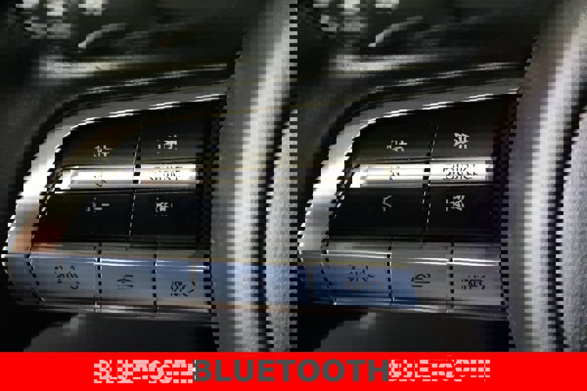 Used 2023 MAZDA CX-50 Meridian Edition w/ Cargo Package image 18