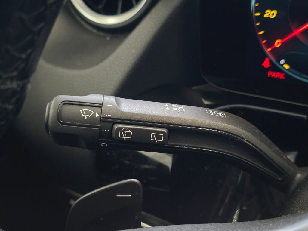 Used 2022 Mercedes-Benz GLA 250 4MATIC w/ Premium Package Lite image 37