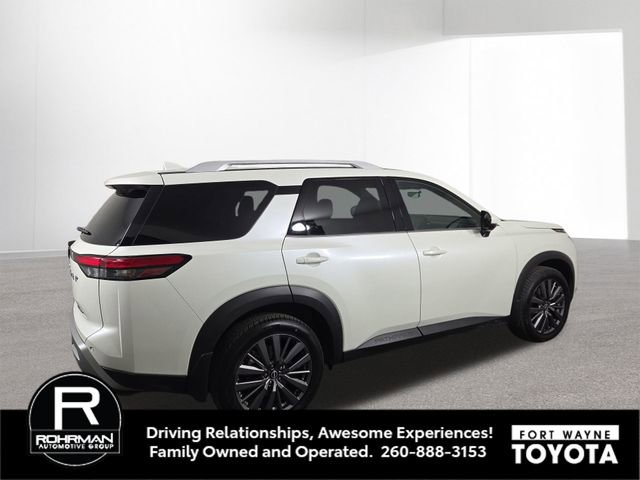 Used 2024 Nissan Pathfinder SL w/ SL Premium Package image 6