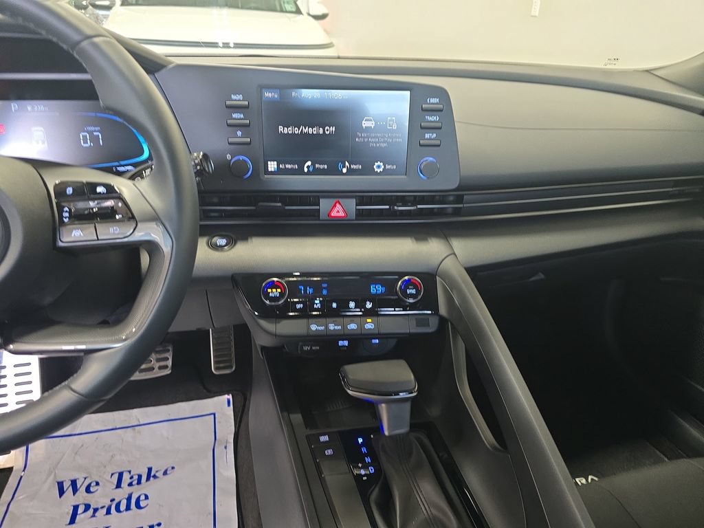 Certified 2026 Hyundai Elantra Sport FWD image 18
