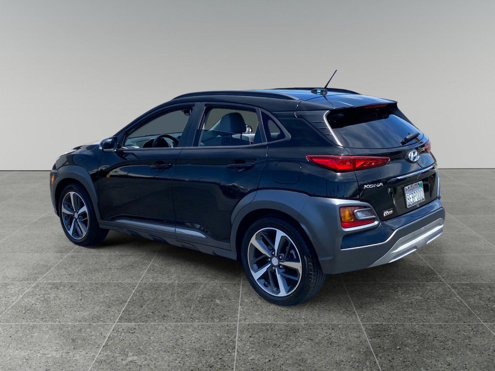 Used 2018 Hyundai Kona Limited FWD image 3