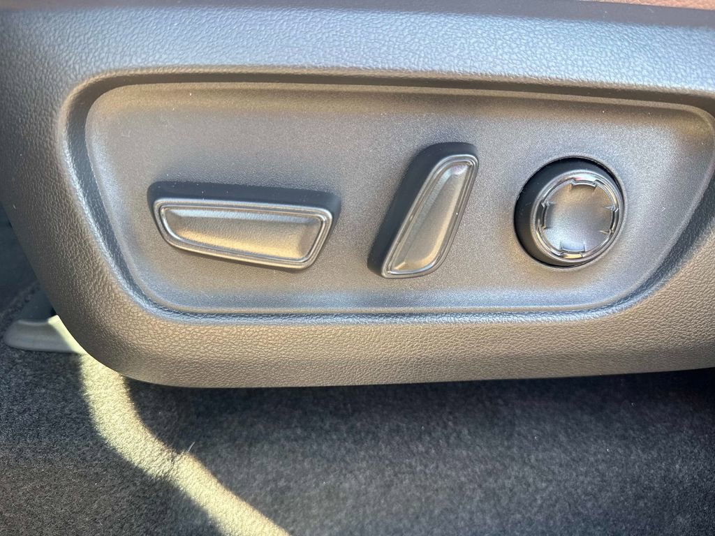 New 2026 Toyota 4Runner Limited image 19