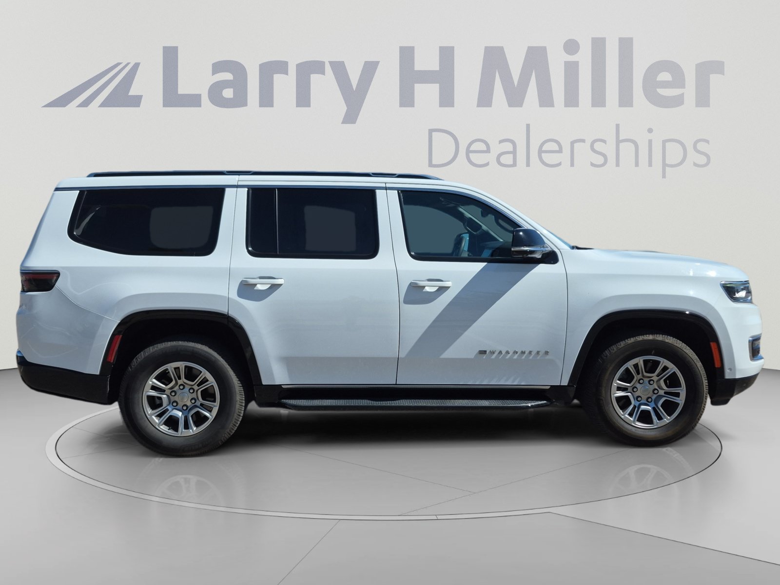 Used 2024 Jeep Wagoneer 4WD w/ Convenience Group I image 6