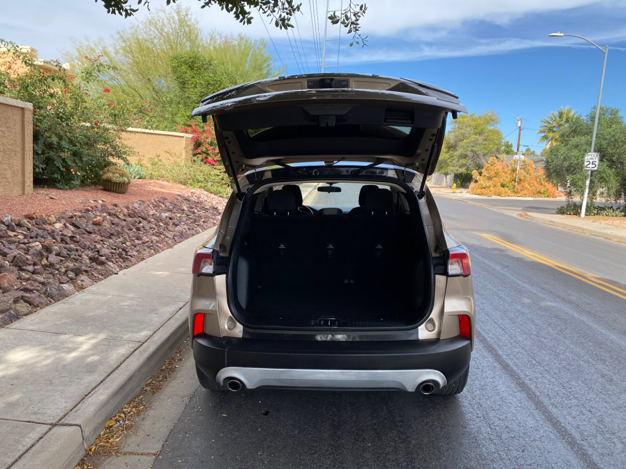 Used 2020 Ford Escape S image 10