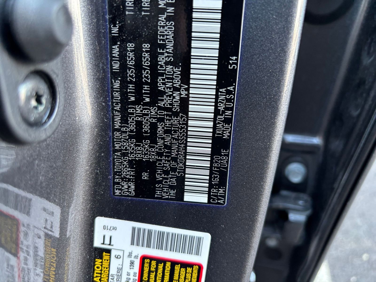 Used 2025 Toyota Highlander LE FWD image 29