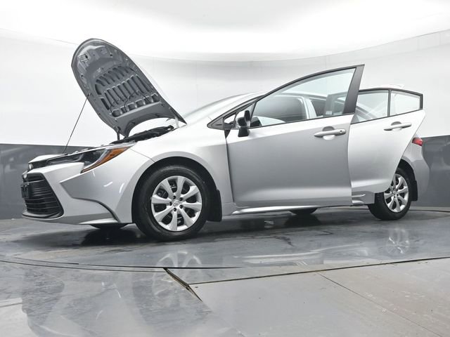 Certified 2026 Toyota Corolla LE image 40