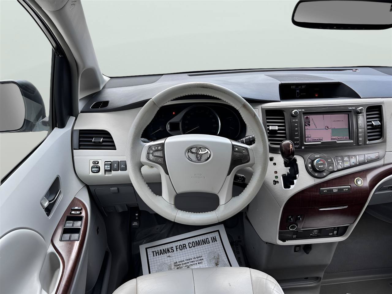Used 2011 Toyota Sienna XLE w/ Premium Pkg FWD image 19