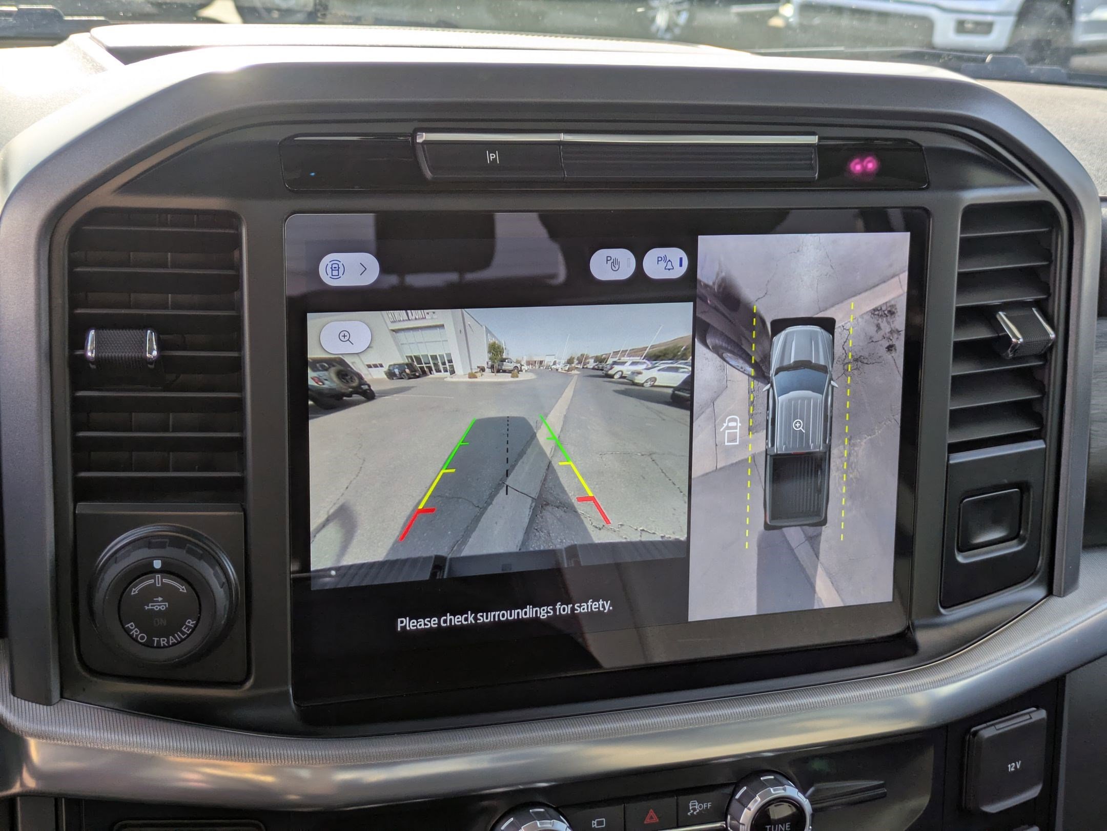 Used 2025 Ford F150 Lariat w/ Equipment Group 501A Mid image 24