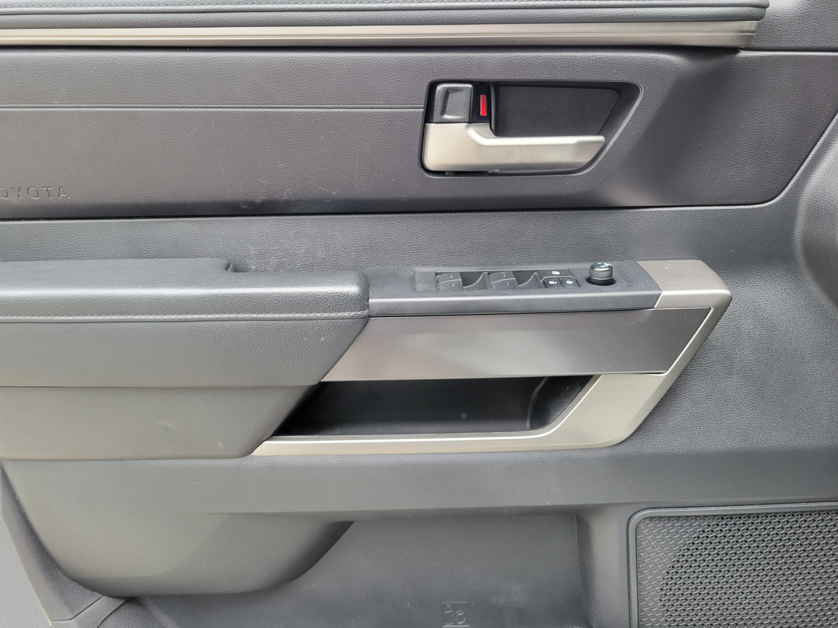 Used 2024 Toyota Tundra SR5 w/ SR5 Convenience Package RWD image 12