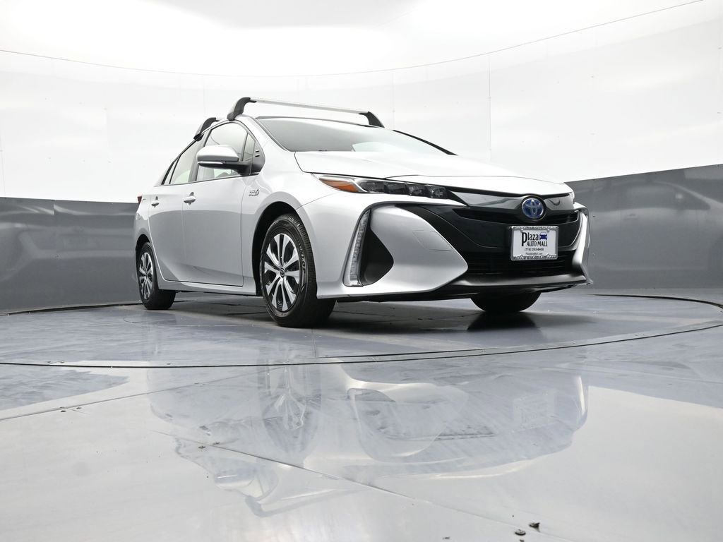 Used 2022 Toyota Prius Prime LE FWD image 28