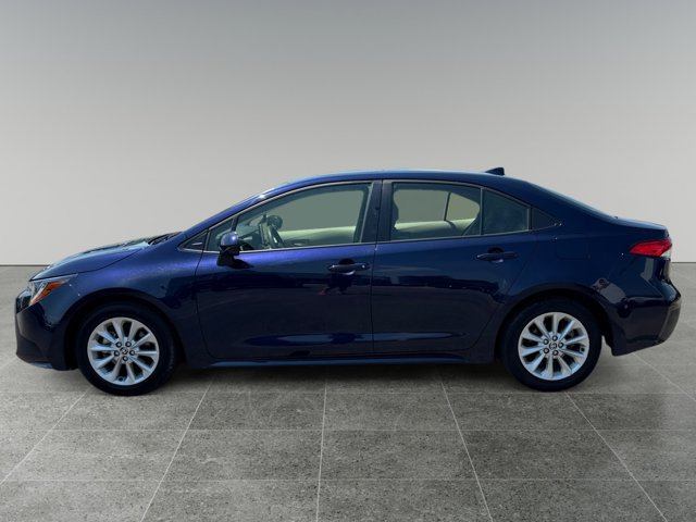Used 2020 Toyota Corolla LE w/ LE Premium Package FWD image 2