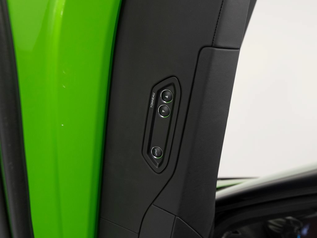 Used 2025 McLaren Artura Spider RWD image 12