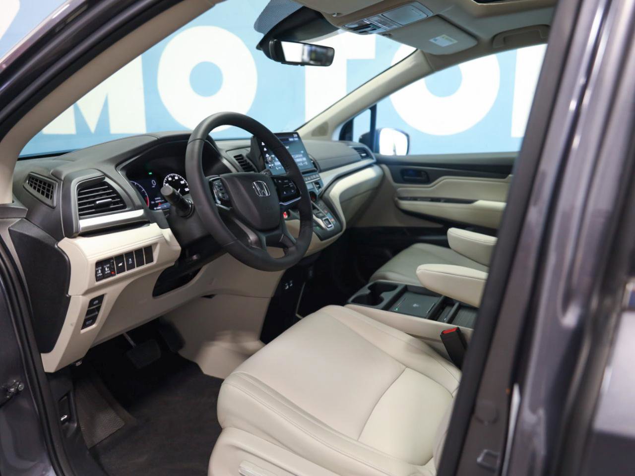 Used 2026 Honda Odyssey EX-L image 4
