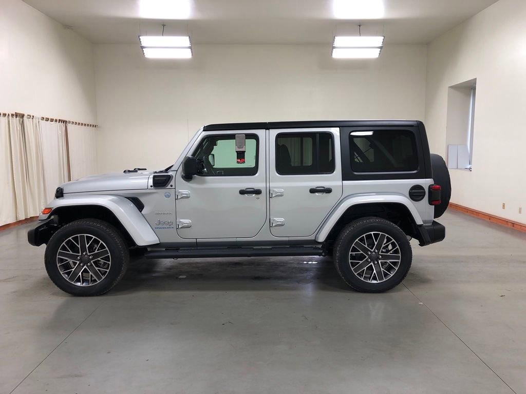 Used 2023 Jeep Wrangler Sahara 4xe w/ Cold Weather Group image 5