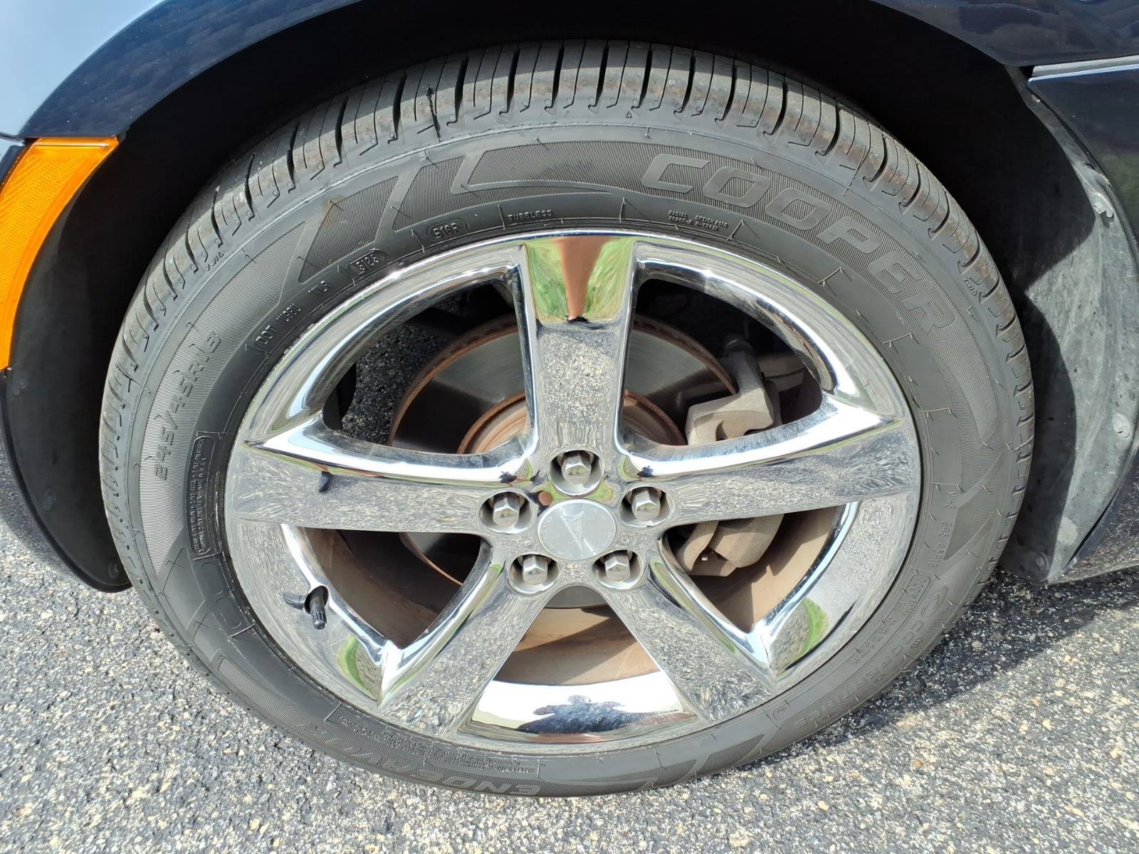 Used 2007 Pontiac Solstice Convertible w/ Premium Package RWD image 13