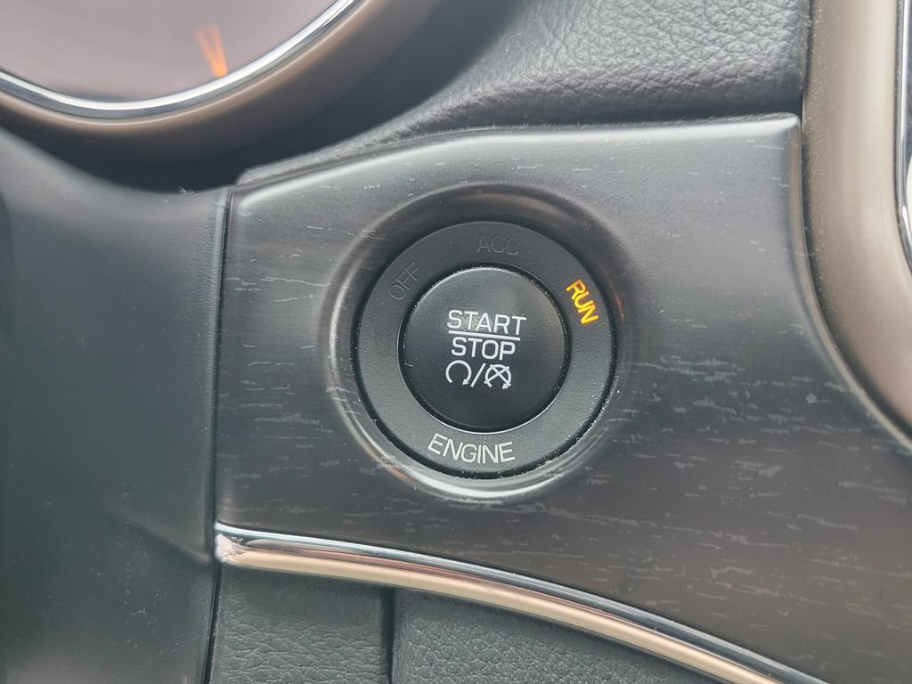 Used 2014 Jeep Grand Cherokee Limited AWD/4WD image 27