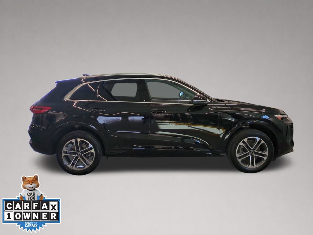Used 2025 Audi Q5 Premium Plus w/ Premium Plus AWD/4WD image 3