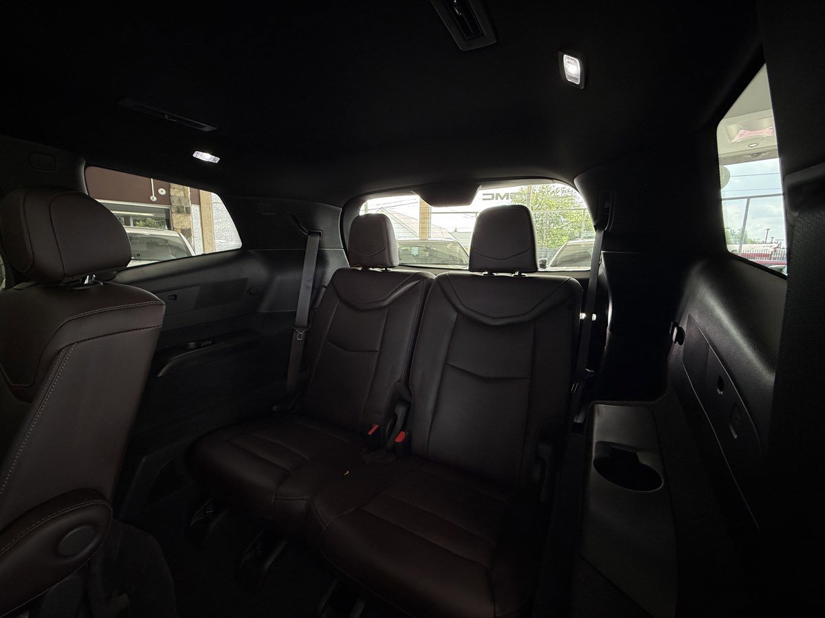 Used 2024 Cadillac XT6 Premium Luxury w/ Technology Package image 30
