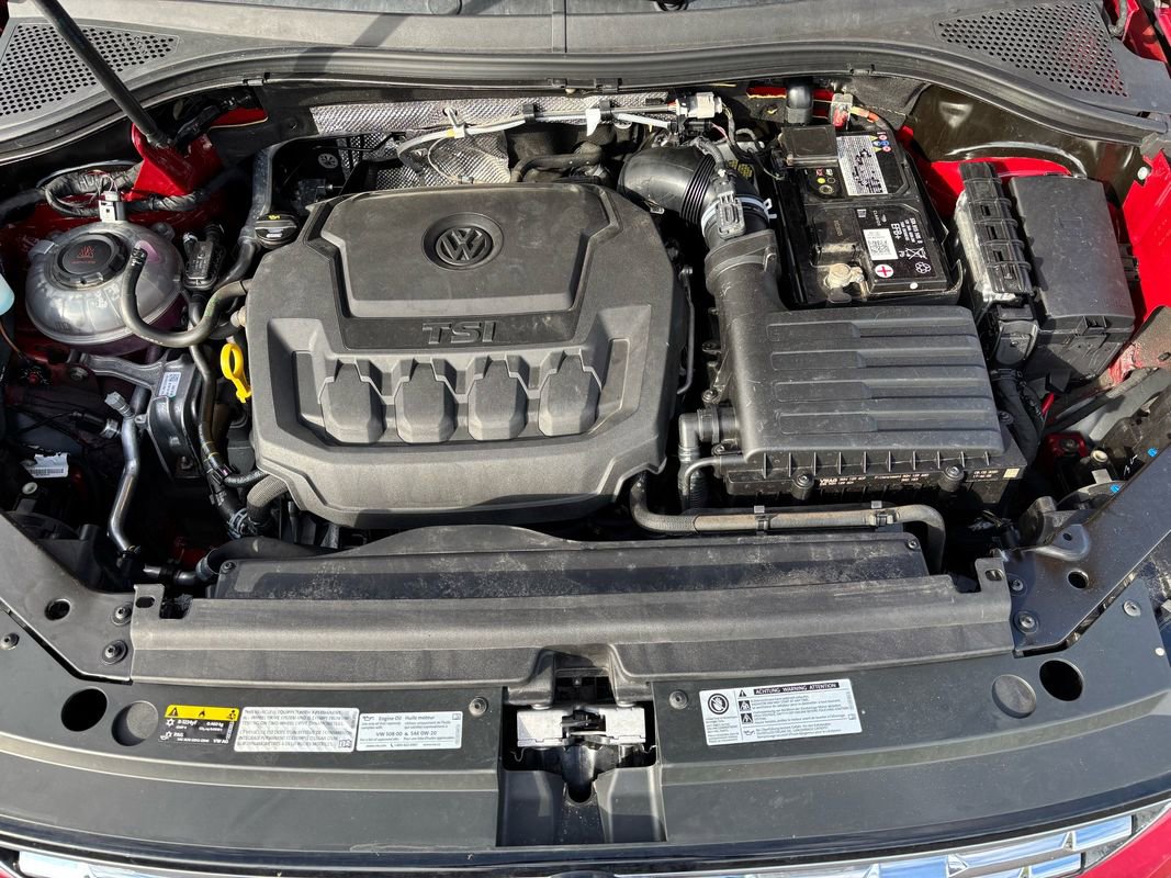 Used 2020 Volkswagen Tiguan SEL w/ 3rd Row Seat Package image 37