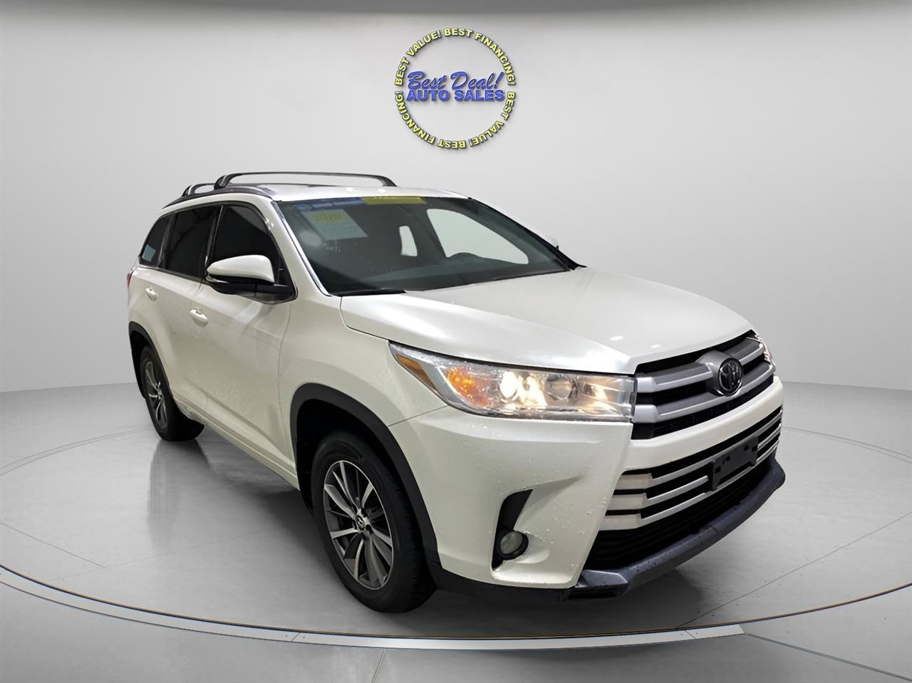 Used 2018 Toyota Highlander XLE AWD/4WD image 5