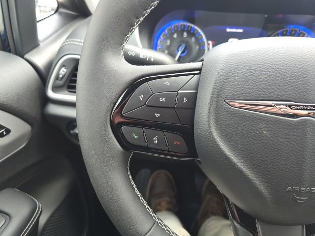 Certified 2024 Chrysler Pacifica Touring-L w/ S Appearance Package image 14