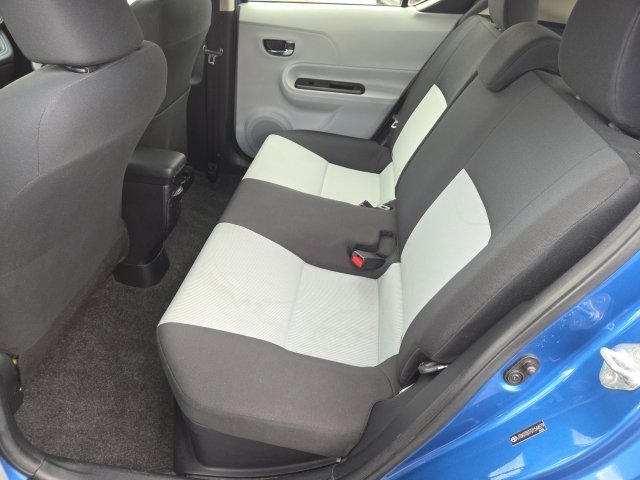 Used 2013 Toyota Prius C Two FWD image 10