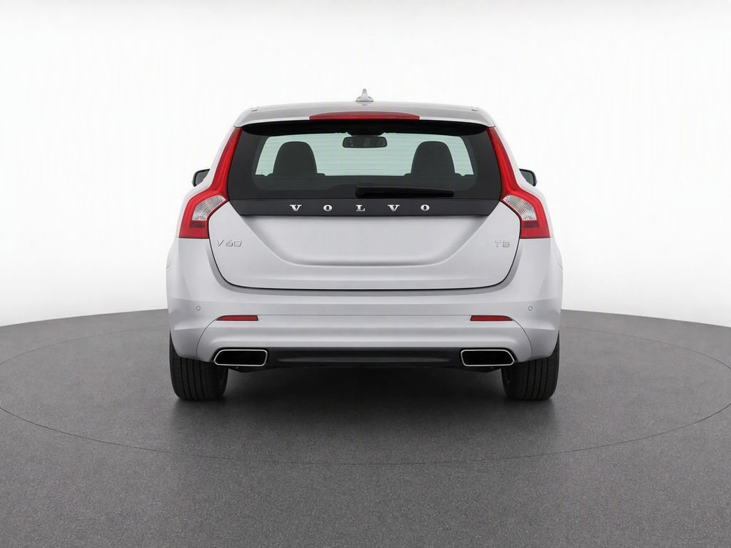 Used 2015 Volvo V60 T5 Premier FWD image 7