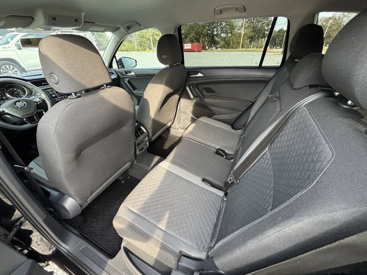 Used 2018 Volkswagen Tiguan S AWD/4WD image 16