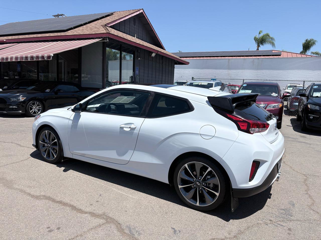Used 2020 Hyundai Veloster 2.0 Premium FWD image 8