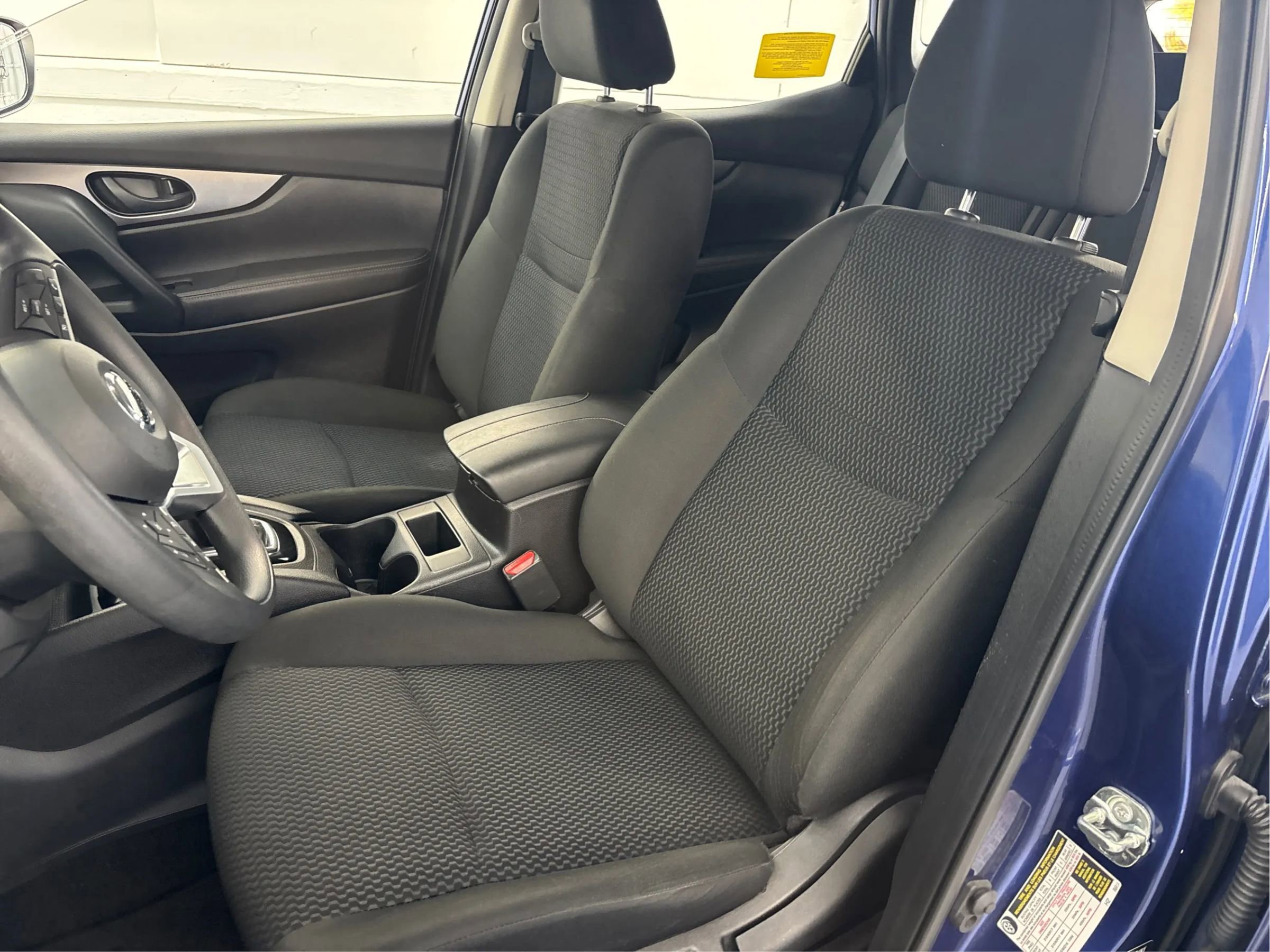 Used 2022 Nissan Rogue Sport S image 13