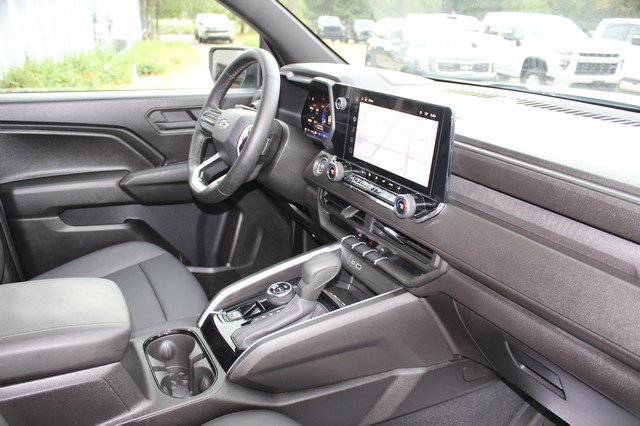 Used 2025 Chevrolet Colorado Trail Boss AWD/4WD image 18