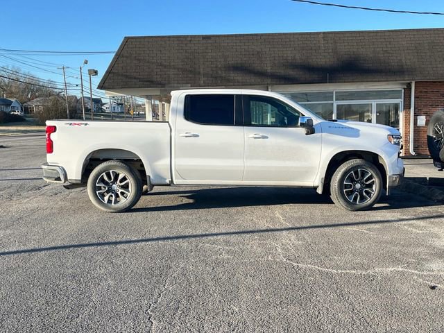 Used 2024 Chevrolet Silverado 1500 LT image 2