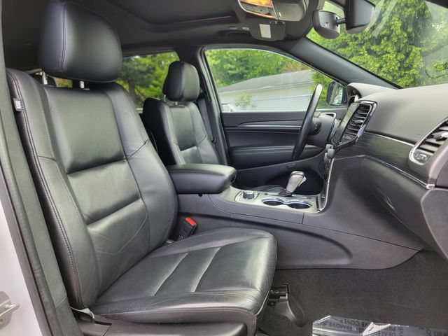Certified 2022 Jeep Grand Cherokee Limited w/ Tech Group AWD/4WD image 24