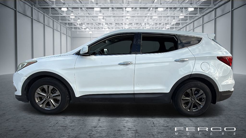 Used 2017 Hyundai Santa Fe Sport FWD image 2