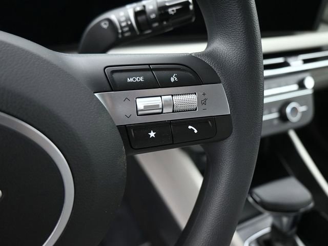 New 2026 Hyundai Tucson SE image 18