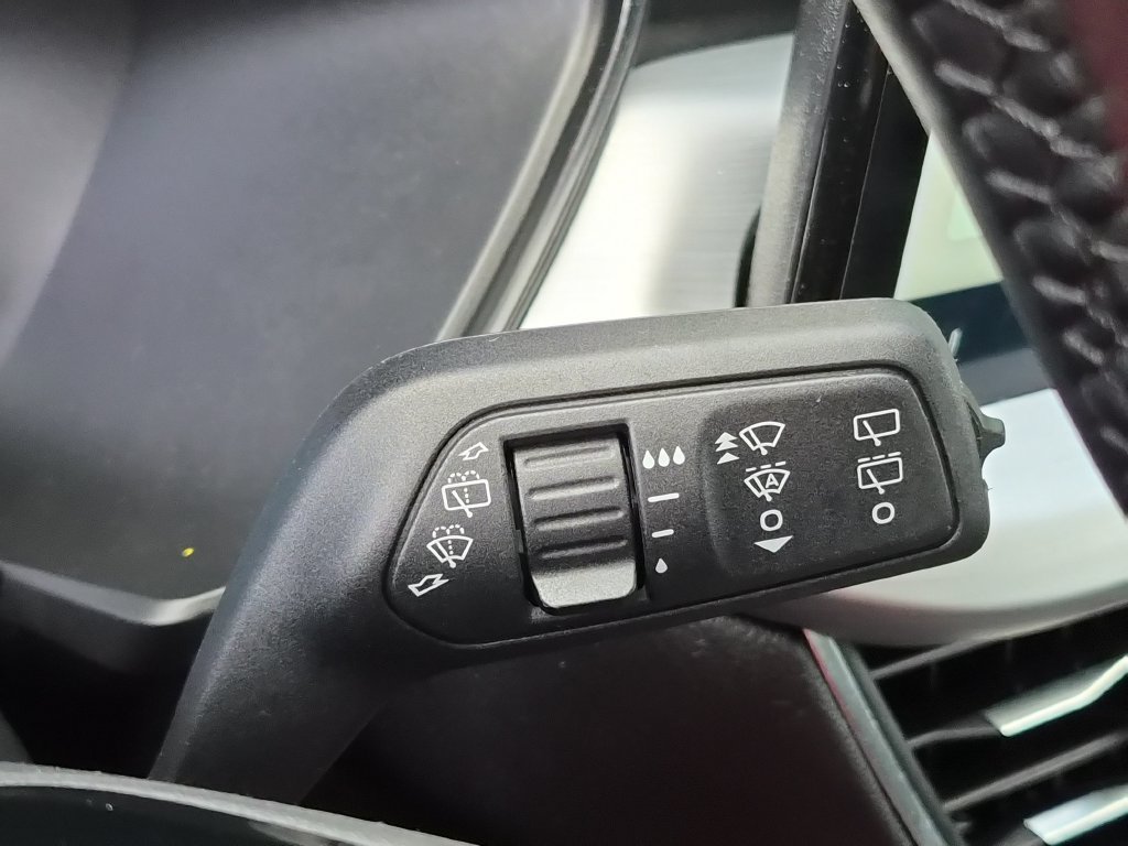 Certified 2023 Ford Escape Platinum w/ Premium Technology Package AWD/4WD image 29