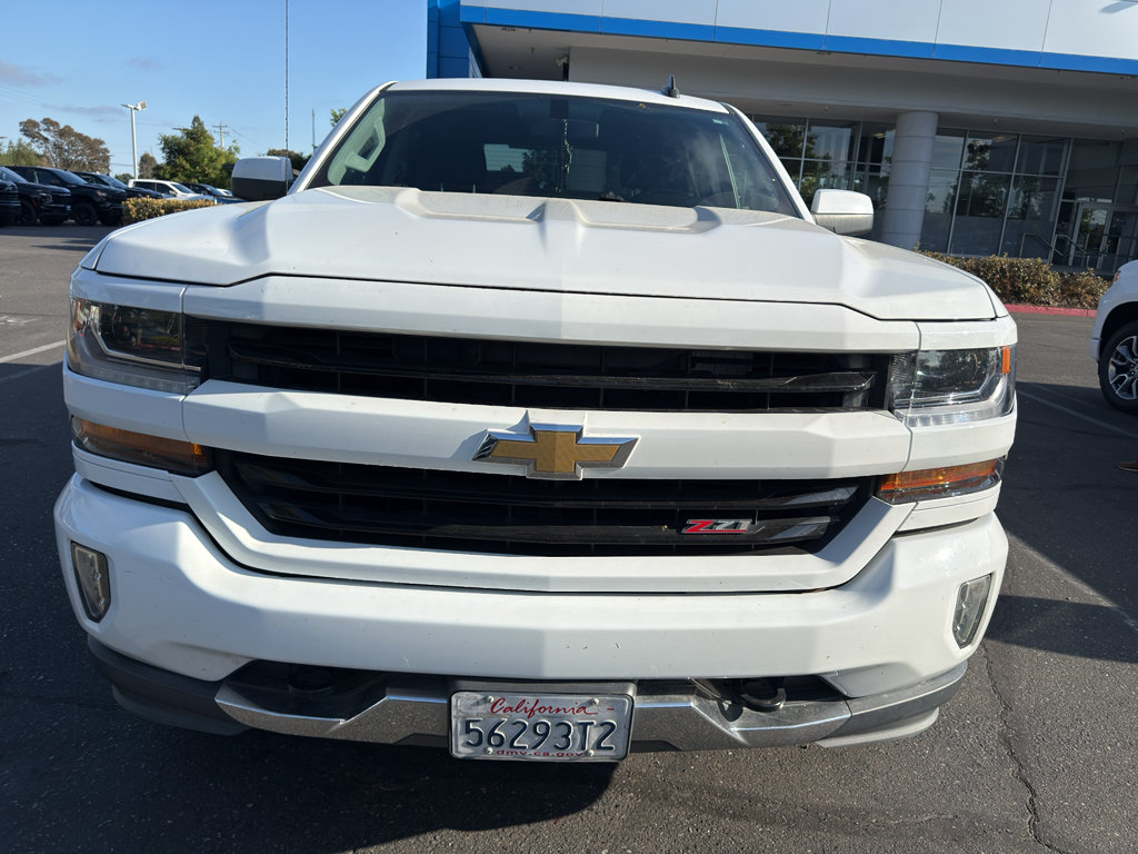 Used 2018 Chevrolet Silverado 1500 LT w/ All Star Edition AWD/4WD image 2
