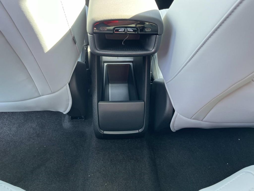 New 2026 Volvo EX30 Ultra image 17