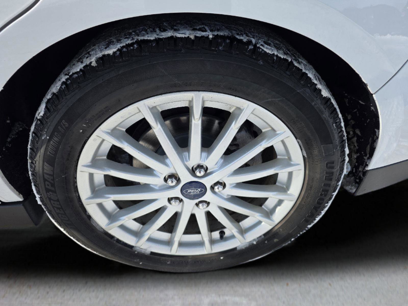 Used 2015 Ford C-MAX SE image 31