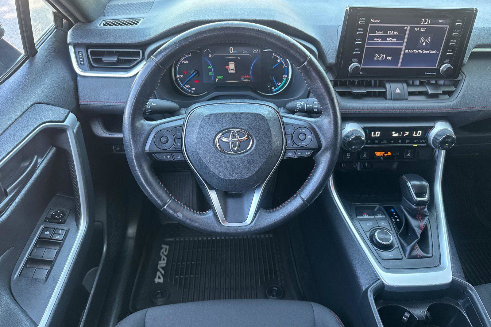 Used 2021 Toyota RAV4 SE w/ Weather & Moonroof Package image 5