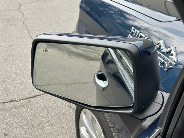 Used 2020 Chevrolet Silverado 1500 High Country w/ Technology Package image 16